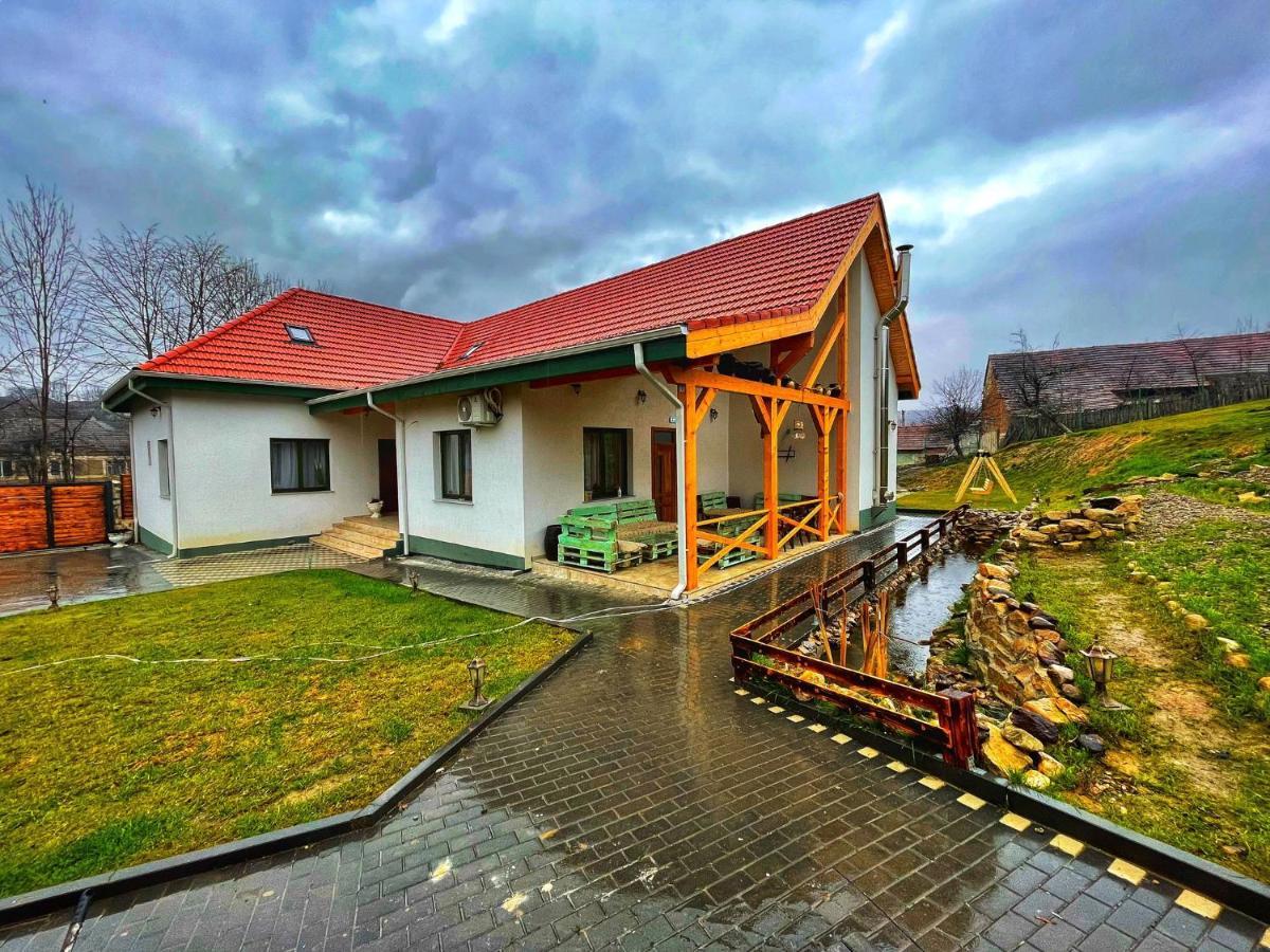Domeniul Bondarelului Hotel Ocolisu Mic Екстериор снимка