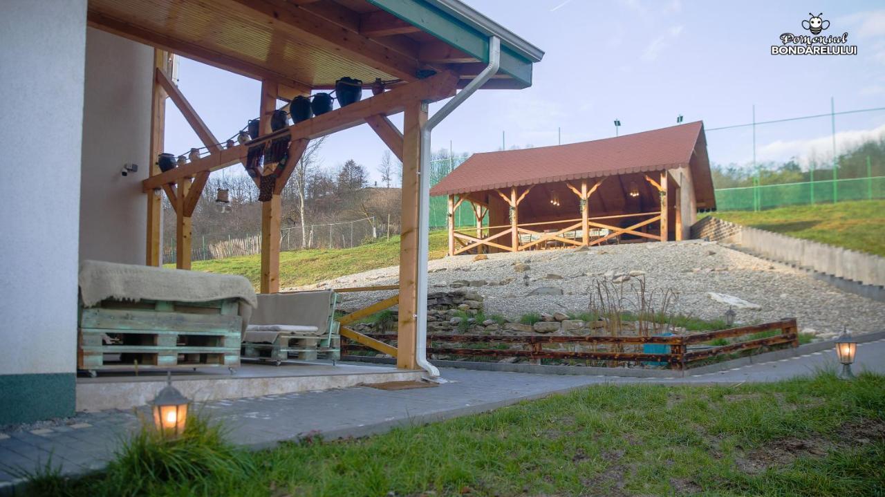 Domeniul Bondarelului Hotel Ocolisu Mic Екстериор снимка