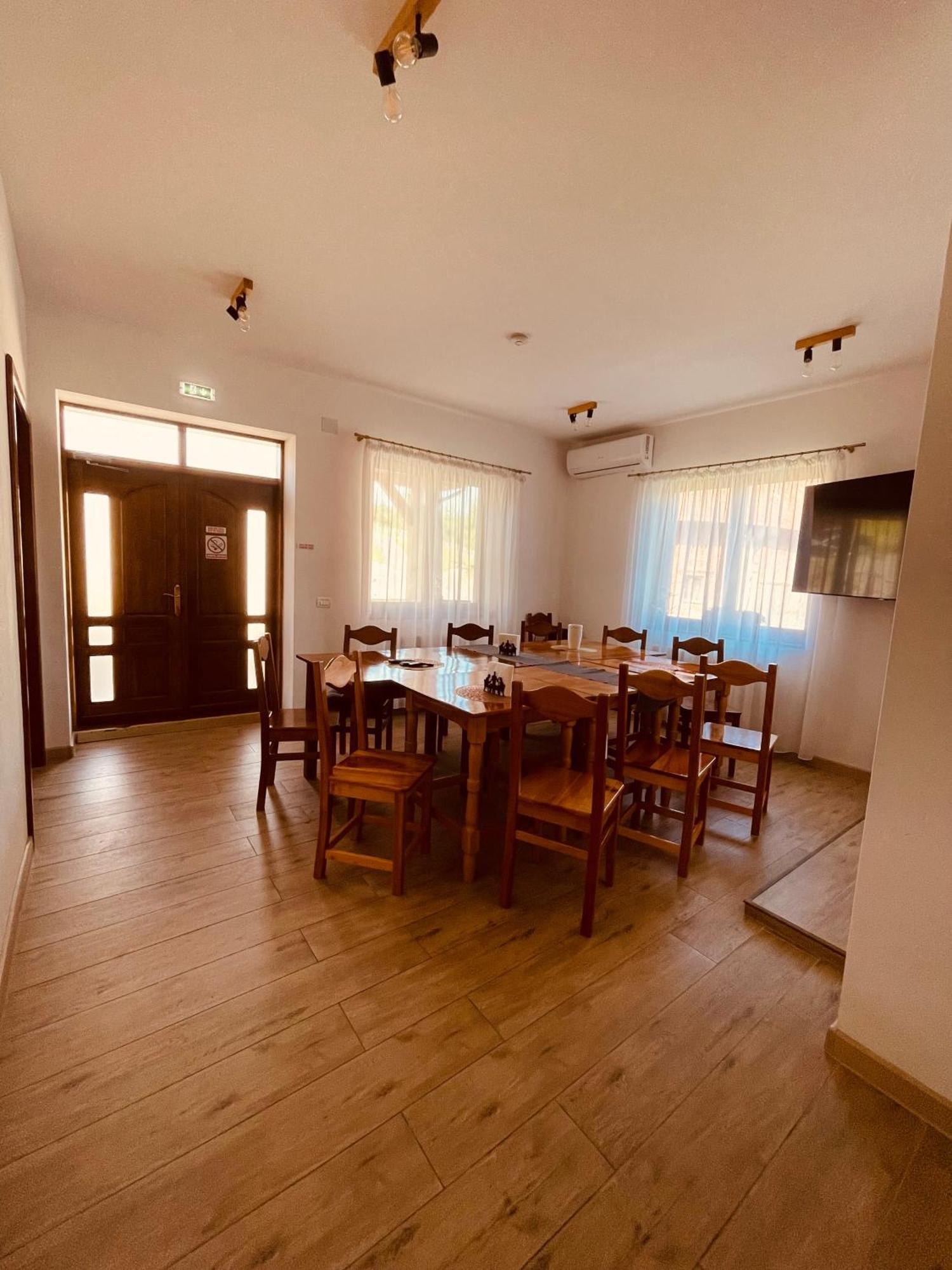 Domeniul Bondarelului Hotel Ocolisu Mic Екстериор снимка