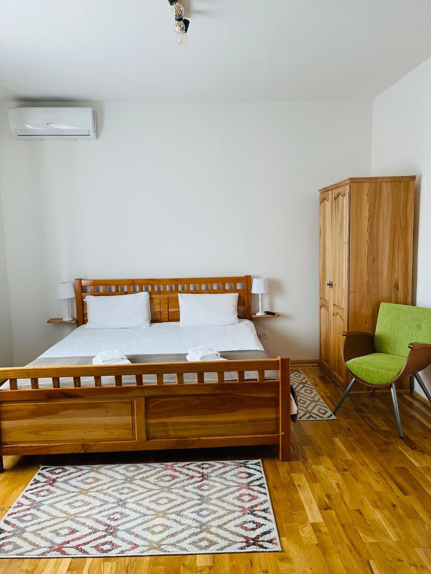 Domeniul Bondarelului Hotel Ocolisu Mic Екстериор снимка
